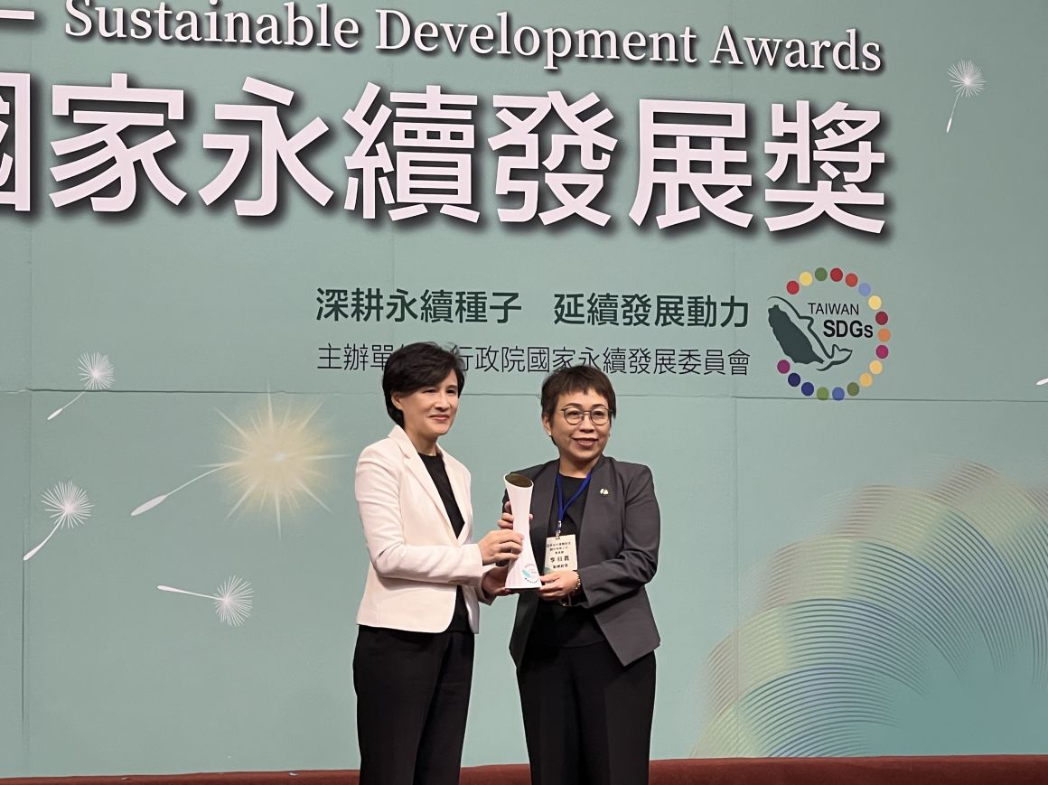 38B2FC6E-8AEA-4413-A91E-7FAEFBF84523